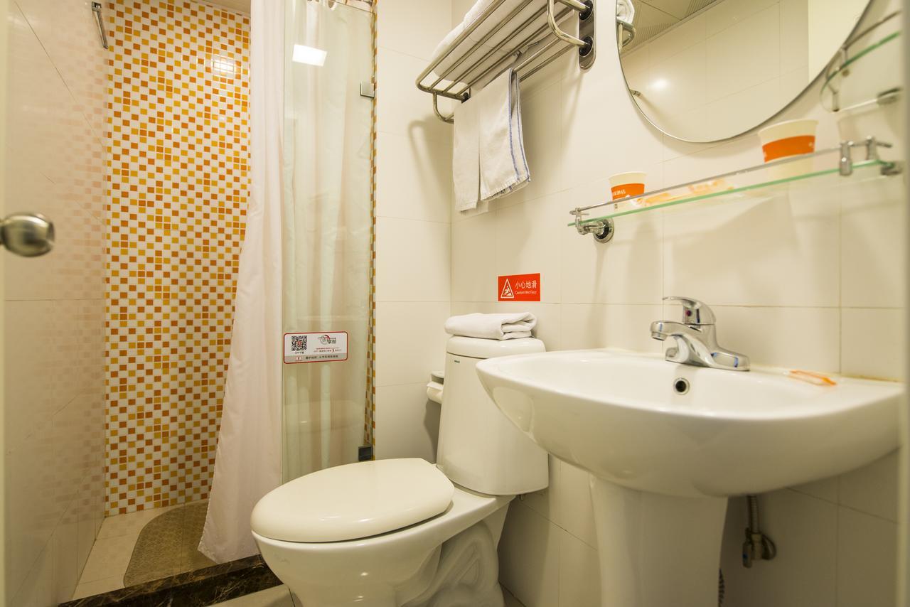 Home Inn Shanghai Pudong Nanpu Bridge Tangqiao Commercial Square Экстерьер фото